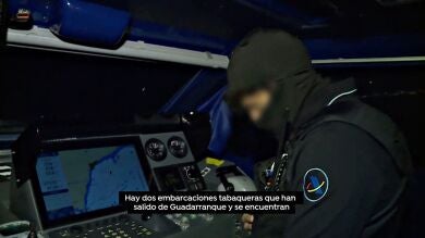 Nos subimos a una patrullera de Vigilancia Aduanera en El Estrecho: Así luchan contra los narcos
