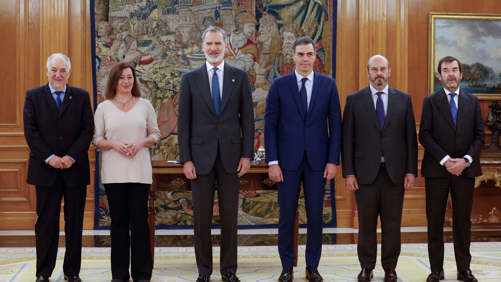 El Rey firma la primera reforma de la Constitución de su reinado