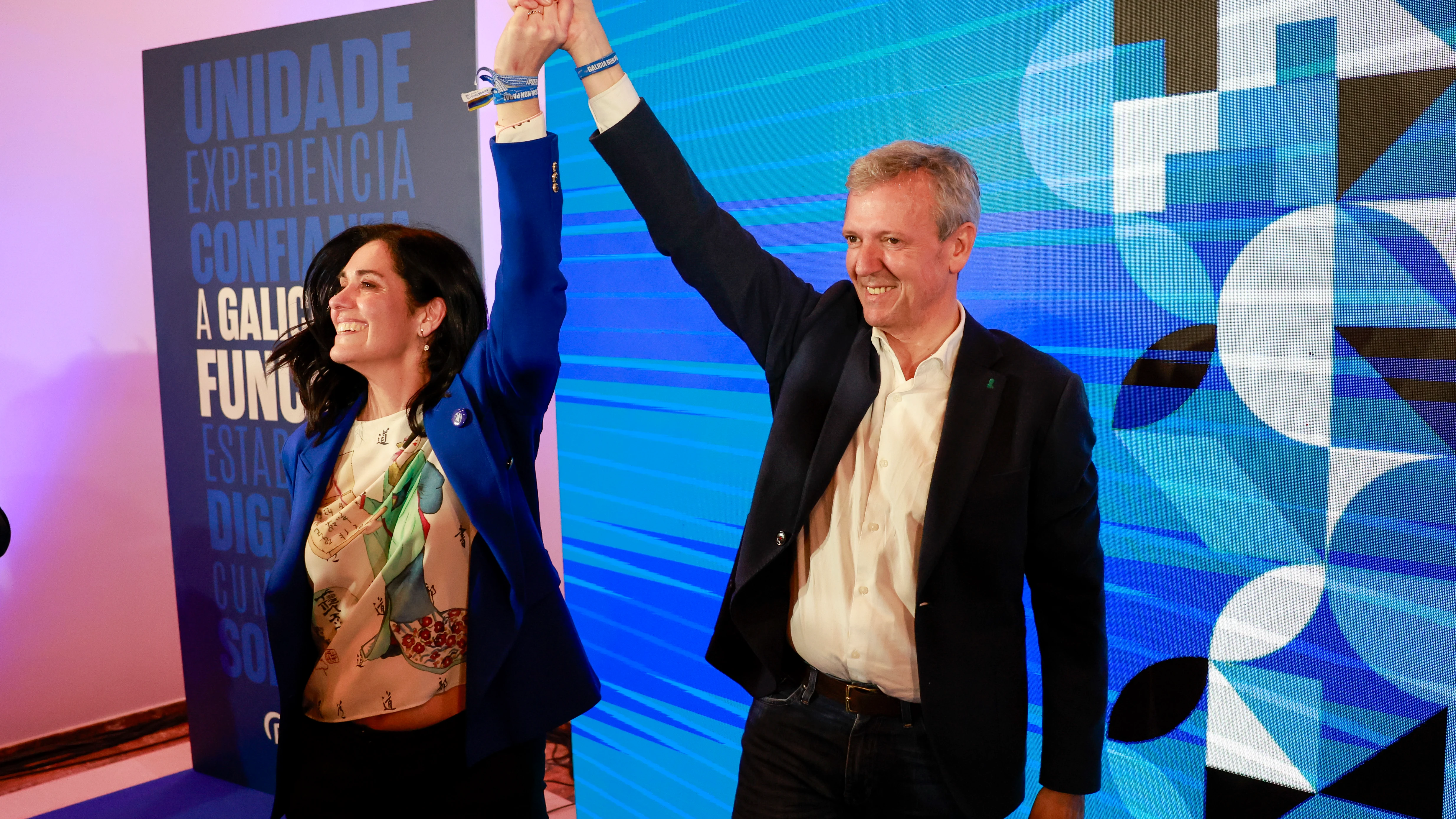 El candidato Popular a la Xunta, Alfonso Rueda (d), junto a la secretaria general del partido en Galicia, Paula Prado El candidato Popular a la Xunta, Alfonso Rueda (d), junto a la secretaria general del partido en Galicia, Paula Prado