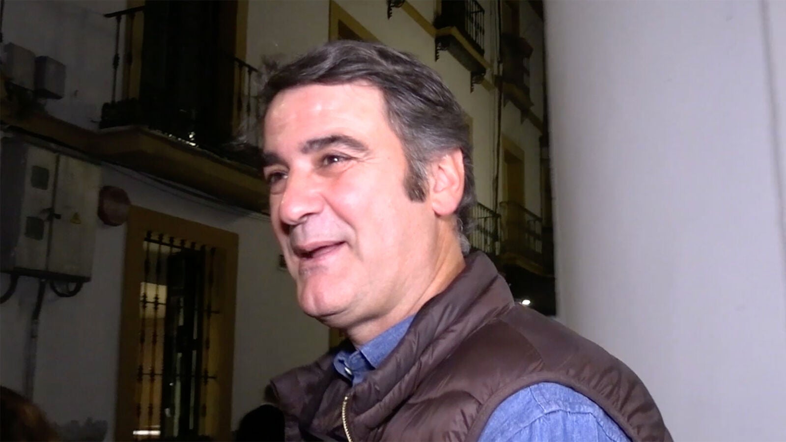 María José Campanario reaparece con su nuevo look y Jesulín de Ubrique se deshace en halagos hacia ella: 