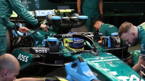 Fernando Alonso, en Sakhir con el AMR24 Fernando Alonso, en Sakhir con el AMR24