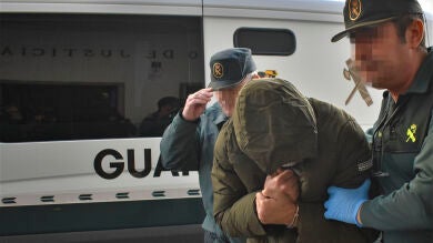 Fuentes de Béjar, el pueblo de Salamanca que recogió firmas para impedir el traslado del cura detenido por tráfico de drogas