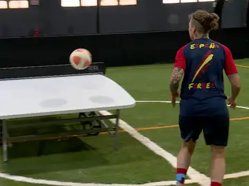 Chivi Ferrer, la mejor jugadora de Teqball de España Chivi Ferrer, la mejor jugadora de Teqball de España