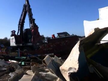 En El Hierro hay más de 200 cayucos sin destruir: "Ha sido una locura"