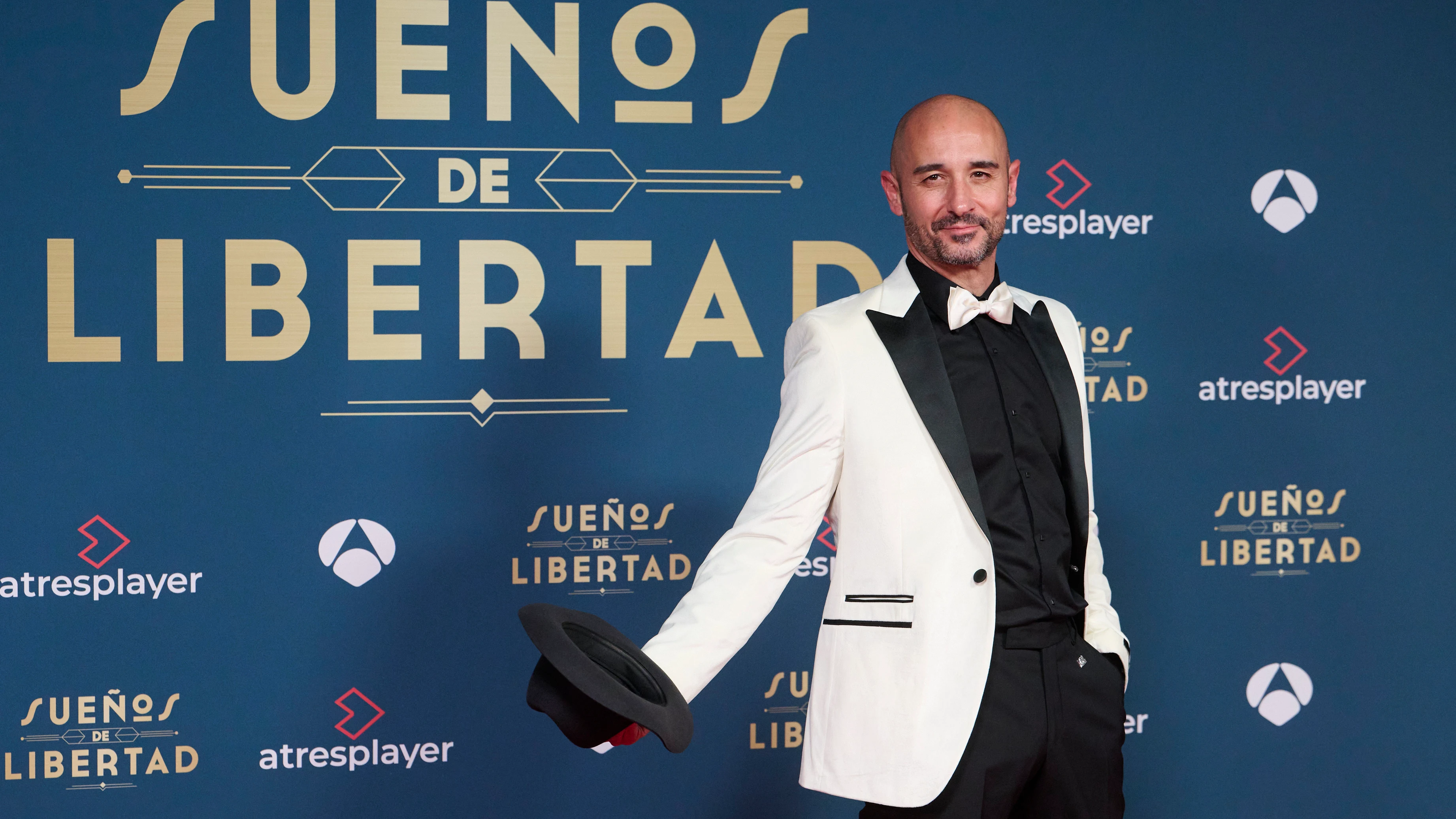 Alain Hernández Alain Hernández