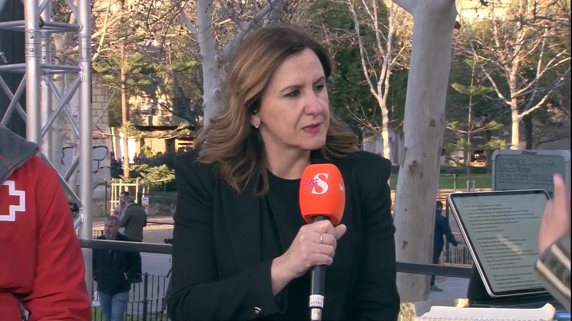 La alcaldesa de Valencia: "Se ha completado la primera inspección ocular y confiamos en que la cifra se quede en 10 personas" La alcaldesa de Valencia: "Se ha completado la primera inspección ocular y confiamos en que la cifra se quede en 10 personas"