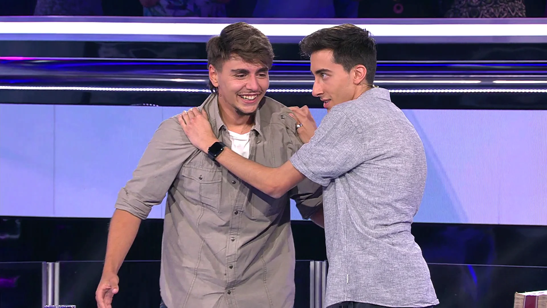¡Álex y Juanmi ganan 550.000 euros, el mayor premio de la historia del programa! ¡Álex y Juanmi ganan 550.000 euros, el mayor premio de la historia del programa!
