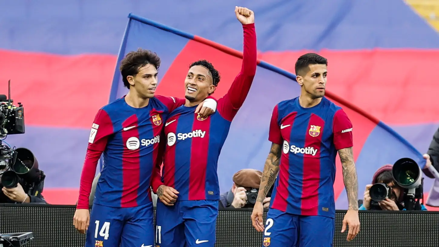 Raphinha celebra su gol ante el Getafe en Montjuic