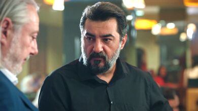 Esta noche en Hermanos: ¡El nuevo negocio de Akif, un casino ilegal, abre sus puertas!