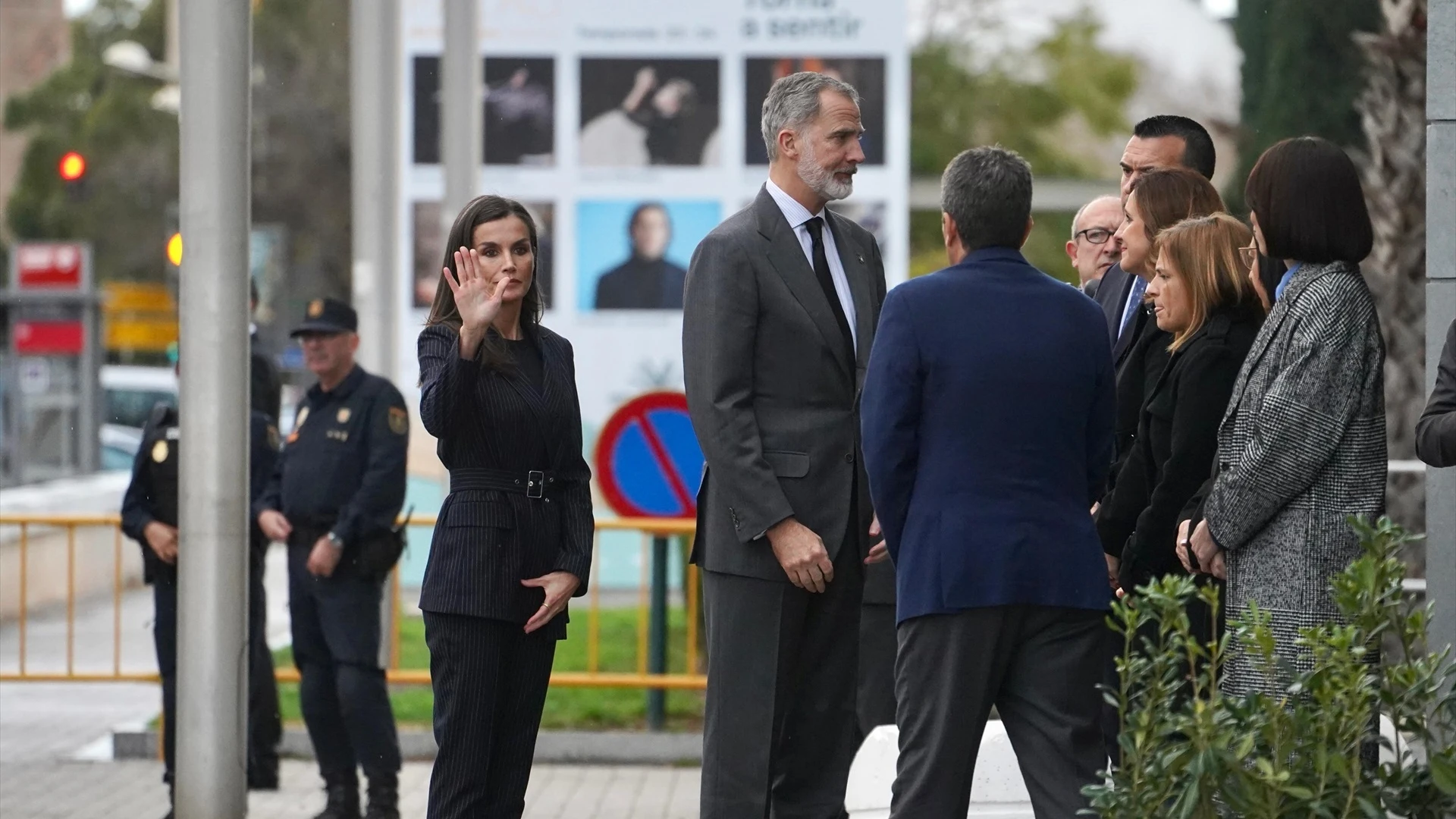 Los Reyes se re&uacute;nen con las familias afectadas por el incendio de Valencia