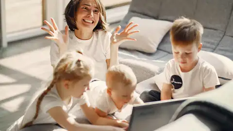 Madre desquiciada en la crianza Madre desquiciada en la crianza