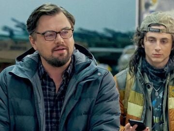 Leonardo DiCaprio y Timothée Chalamet en No mires arriba