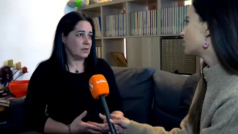 Fue enterrada viva por su compañero de trabajo y acosador: "Tras los insultos constantes ahí vi que mi vida corría peligro" Fue enterrada viva por su compañero de trabajo y acosador: "Tras los insultos constantes ahí vi que mi vida corría peligro"