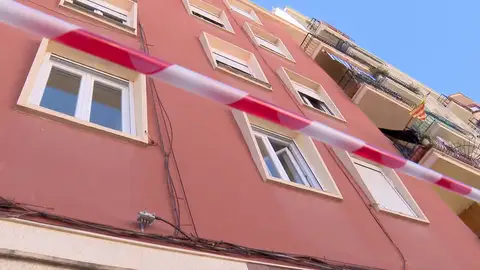 Estrangula a su hermana con una correa tras disputas constantes: "No tendría que haber estado en la calle" Estrangula a su hermana con una correa tras disputas constantes: "No tendría que haber estado en la calle"