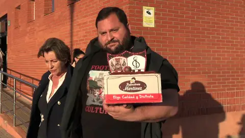 El regalo de Antonio Tejado a su familia El regalo de Antonio Tejado a su familia