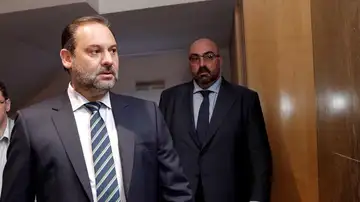 Koldo García (d) junto a José Luis Ábalos (i)  Koldo García (d) junto a José Luis Ábalos (i)