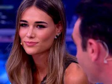 Ana Soria tras los rumores de distanciamiento con Enrique Ponce: "Estamos centrados en lo nuestro" Ana Soria tras los rumores de distanciamiento con Enrique Ponce: "Estamos centrados en lo nuestro"