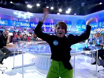 ¡Deporte de riesgo! Silvia Abril sorprende sacando sus pasos de baile prohibidos ¡Deporte de riesgo! Silvia Abril sorprende sacando sus pasos de baile prohibidos