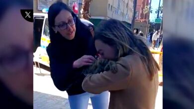Andrea es la dueña de Coco, el gato que ha sobrevivido al incendio de Valencia: 