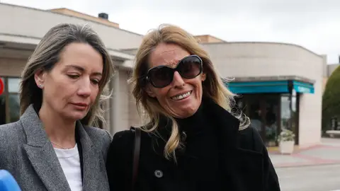 Mónica Martín Luque rota tras la muerte de su exmarido Mónica Martín Luque rota tras la muerte de su exmarido