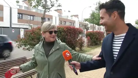 Mariló, la amiga íntima de Isabel Pantoja, habla: "Es una pena que sea noticia que dos amigas paseen juntas" Mariló, la amiga íntima de Isabel Pantoja, habla: "Es una pena que sea noticia que dos amigas paseen juntas"