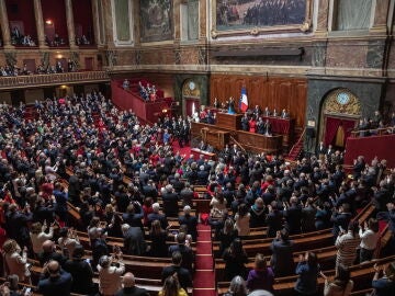 Imagen de diputados y senadores en Versalles