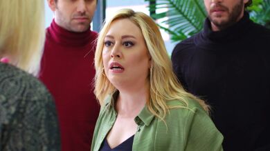 Asuman estalla contra Feride: “¡Te voy a hacer la vida imposible!”