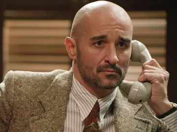 Jesús recibe la peor de las noticias: ¡Lázaro ha secuestrado a Julia! Jesús recibe la peor de las noticias: ¡Lázaro ha secuestrado a Julia!