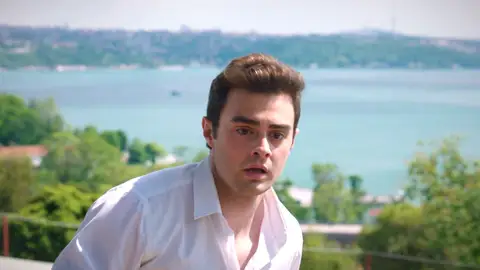 En el último capítulo de Hermanos: Akif soluciona el problema de los Eren mientras Şevval busca venganza En el último capítulo de Hermanos: Akif soluciona el problema de los Eren mientras Şevval busca venganza