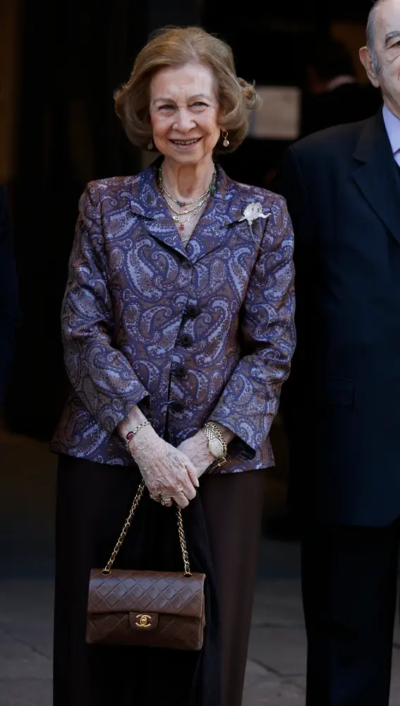El bolso de Chanel de la reina Sofía
