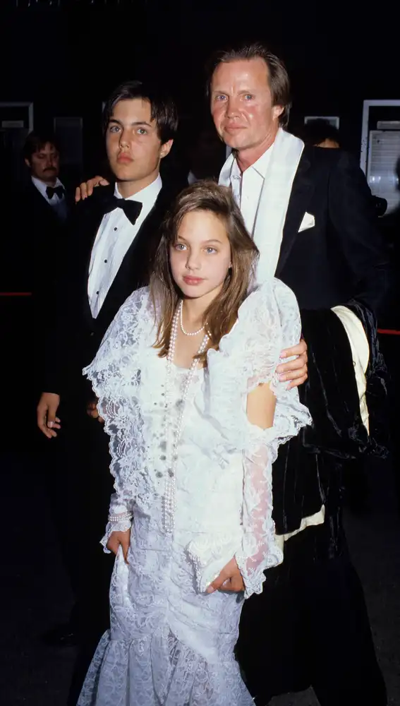 Angelina Jolie con 10 años en los Oscar