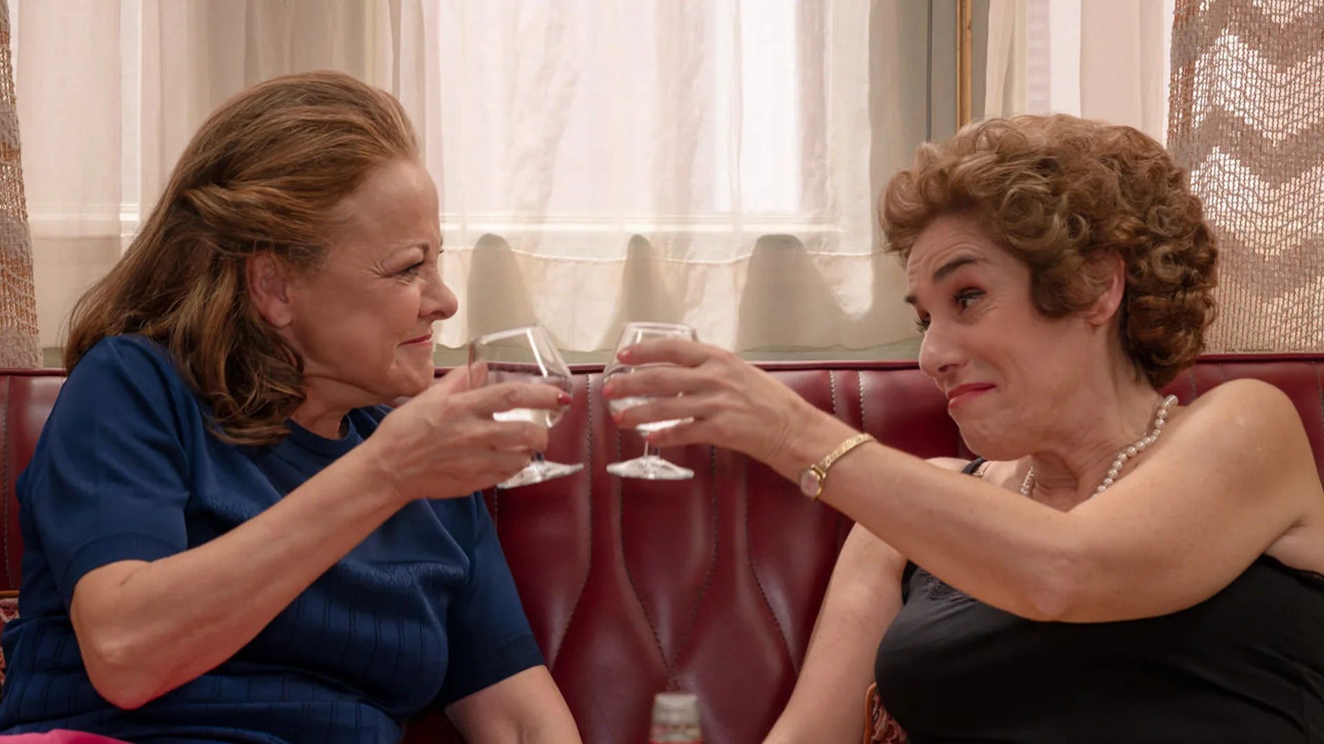 Visi y Benigna consiguen su final feliz: ¡Las amigas, viviendo juntas de nuevo! Visi y Benigna consiguen su final feliz: ¡Las amigas, viviendo juntas de nuevo!