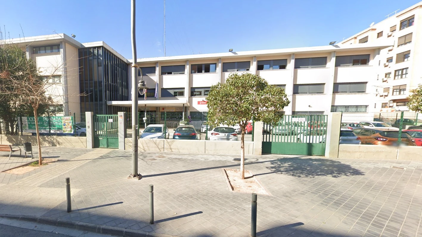 Fachada del instituto de Valencia 