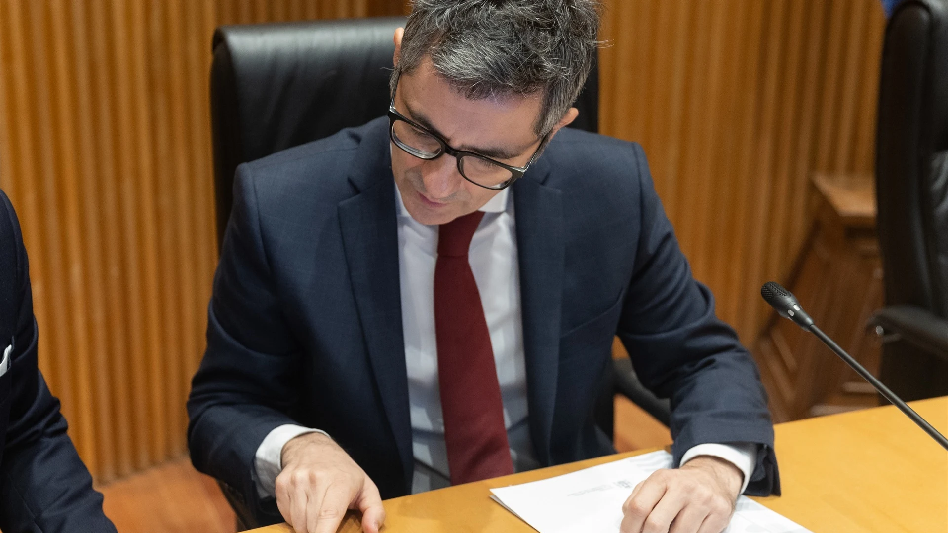 Félix Bolaños leyendo documentos Félix Bolaños leyendo documentos