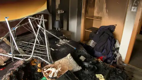 Pierde su casa en un incendio presuntamente provocado por un inquiokupa: "Sabía que lo iba a hacer, lo sabía" Pierde su casa en un incendio presuntamente provocado por un inquiokupa: "Sabía que lo iba a hacer, lo sabía"