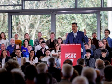 Sánchez, durante un acto en el que el PSOE homenajea al expresidente José Luis Rodríguez Zapatero