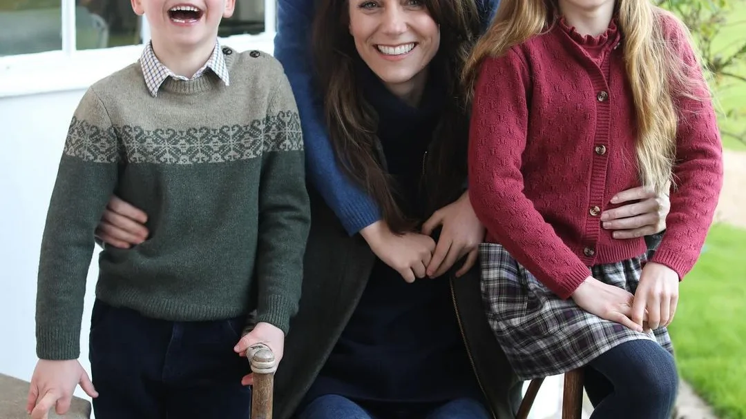 Kate Middleton reaparece con una fotografía oficial Kate Middleton reaparece con una fotografía oficial