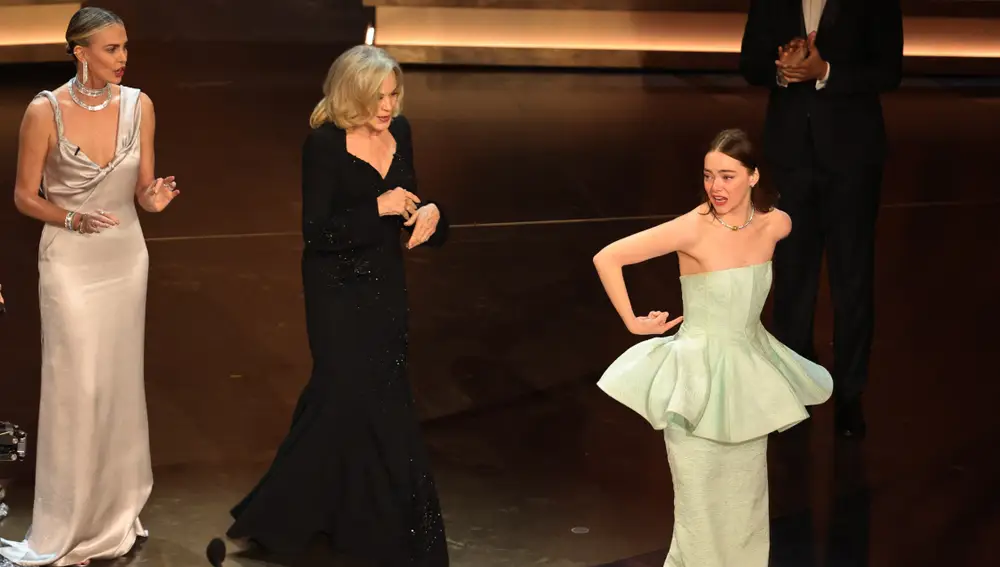 Emma Stone y su vestido roto en los Oscar