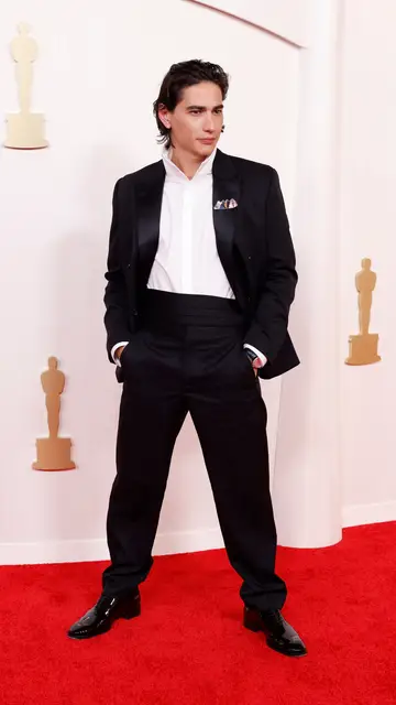 Enzo Vogrincic en los Premios Oscar 2024 Enzo Vogrincic en los Premios Oscar 2024