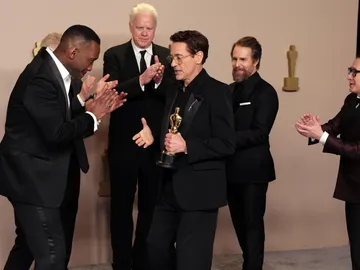 Los Mejores Actores de Reparto en el momento Oscar de Robert Downey Jr. Los Mejores Actores de Reparto en el momento Oscar de Robert Downey Jr.