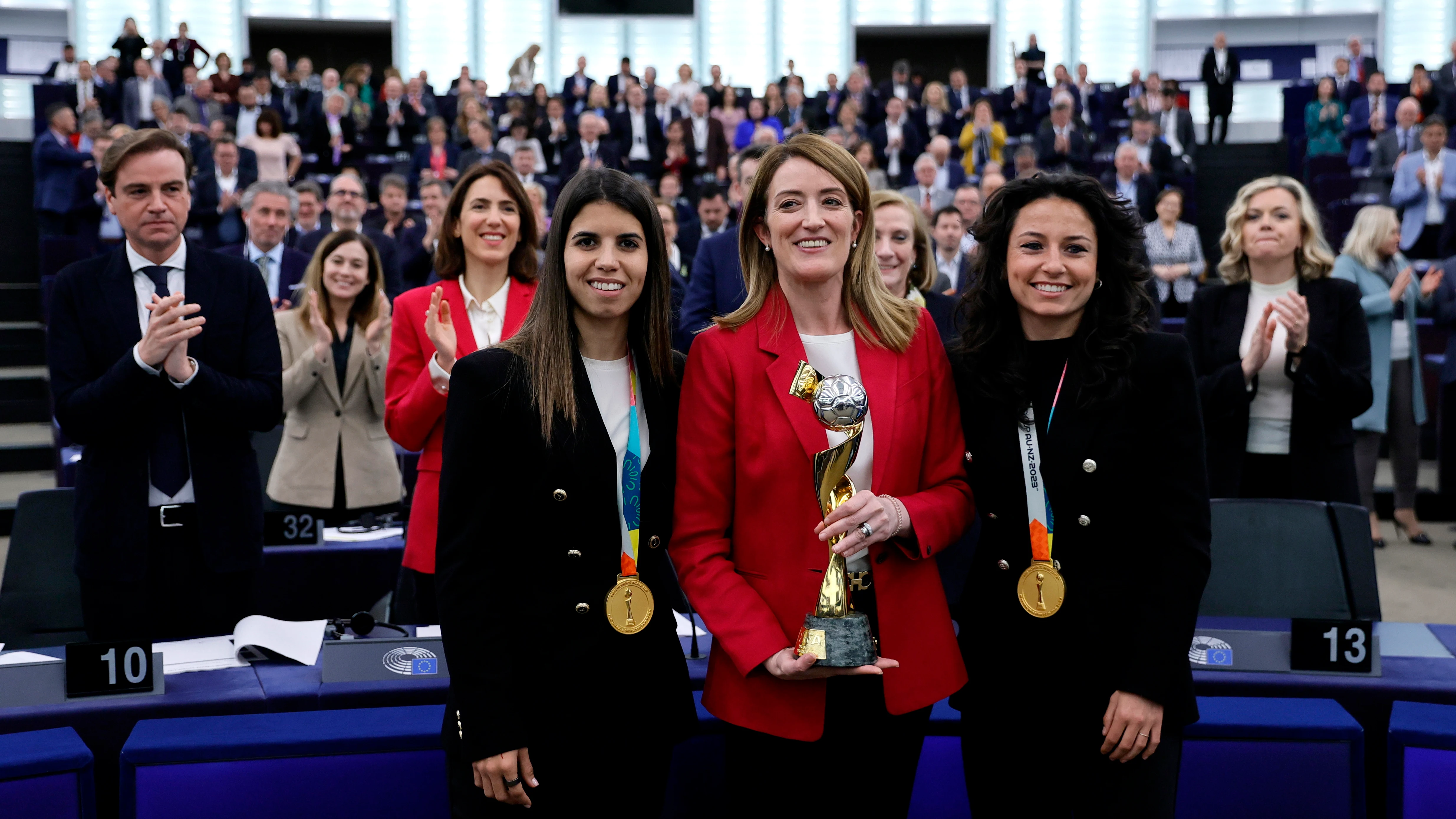Alba Redondo e Ivana Andrés visitan el Parlamento Europeo Alba Redondo e Ivana Andrés visitan el Parlamento Europeo