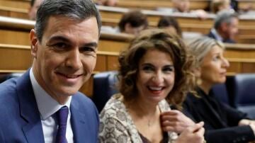 Pedro Sánchez y María Jesús Montero