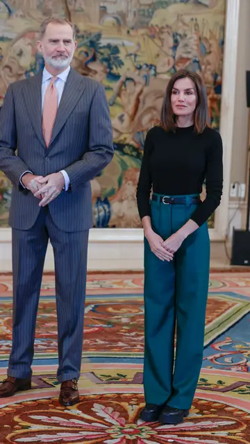 El rey Felipe VI y la reina Letizia, en el Palacio de la Zarzuela El rey Felipe VI y la reina Letizia, en el Palacio de la Zarzuela