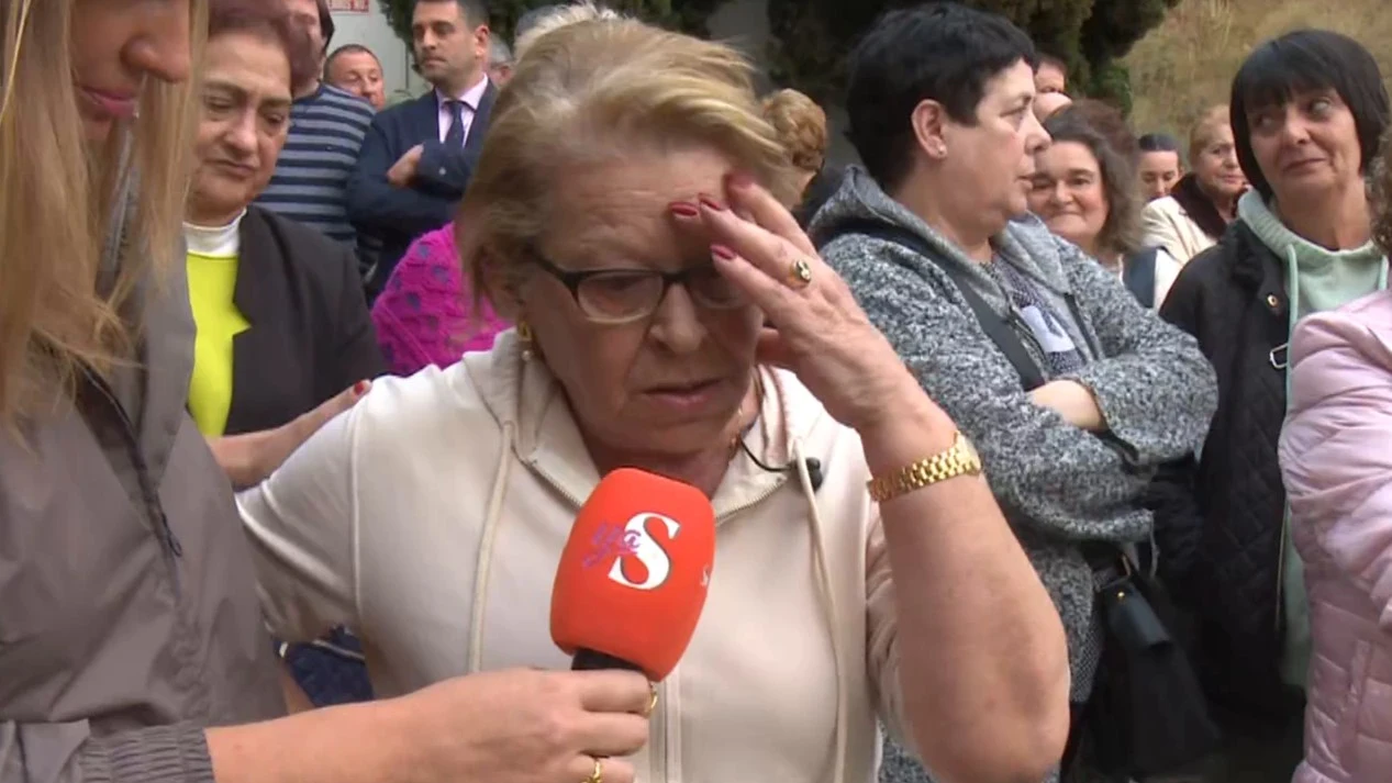 Indignación entre los vecinos de El Entrego por el inminente cierre del cementerio: "Fue muy bien mientras hubo negocio" Indignación entre los vecinos de El Entrego por el inminente cierre del cementerio: "Fue muy bien mientras hubo negocio"