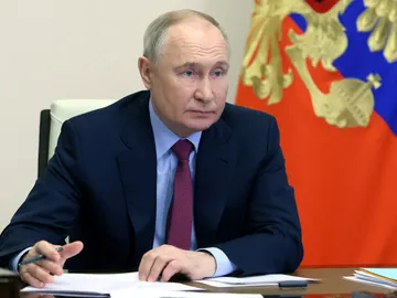 Seis años más de Vládimir Putin en el Kremlin gracias a unos comicios cuestionados por la comunidad internacional Seis años más de Vládimir Putin en el Kremlin gracias a unos comicios cuestionados por la comunidad internacional