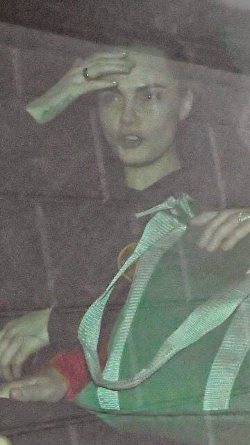 Cara Delevingne al enterarse del incendio de su mansión