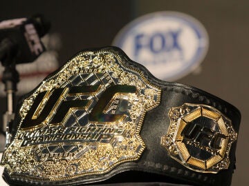 Imagen de archivo de un cinturón de campeón de la UFC