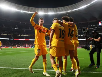 Los jugadores del Barcelona celebran un gol en el Metropolitano Los jugadores del Barcelona celebran un gol en el Metropolitano