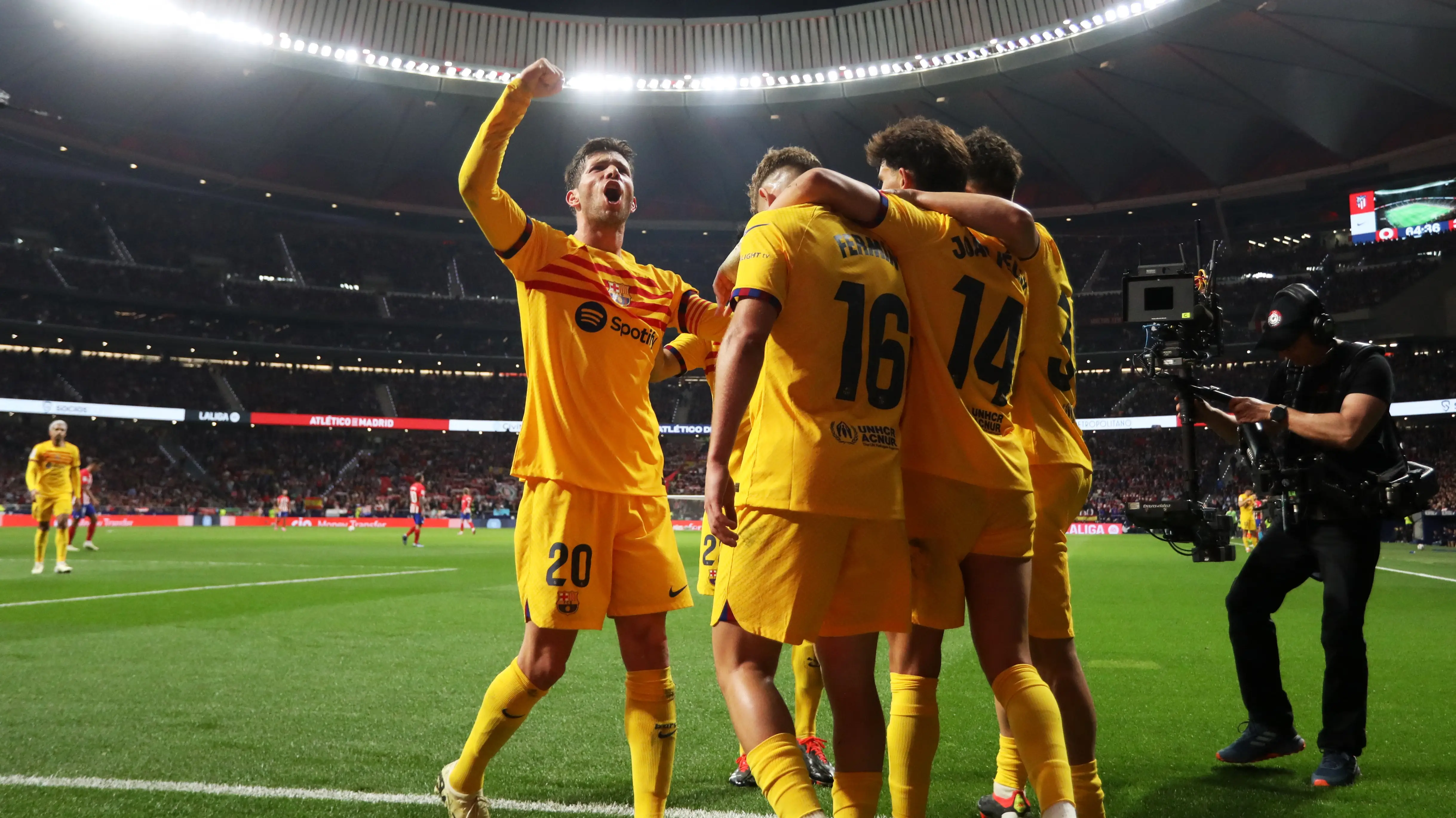 Los jugadores del Barcelona celebran un gol en el Metropolitano Los jugadores del Barcelona celebran un gol en el Metropolitano