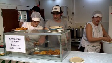 El Ayuntamiento de Valencia inspecciona el aceite de los churros y buñuelos en la Fallas de Valencia